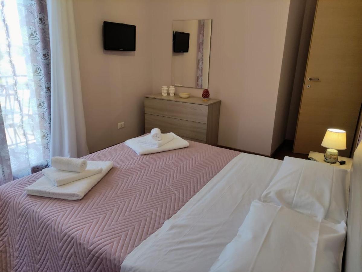 I Du Meli Apartments Taormina Buitenkant foto